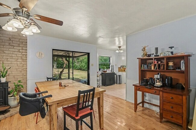 Building Photo - 5304 Westhaven Dr