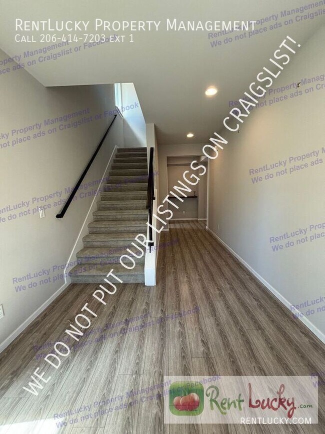 Building Photo - 2812 162nd Ave Ct E