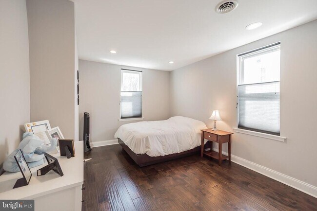 Building Photo - 1131 S 23rd St