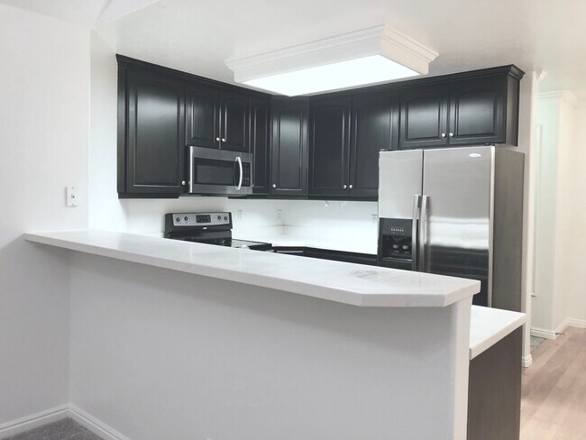 Building Photo - 86 N Garden Park Dr