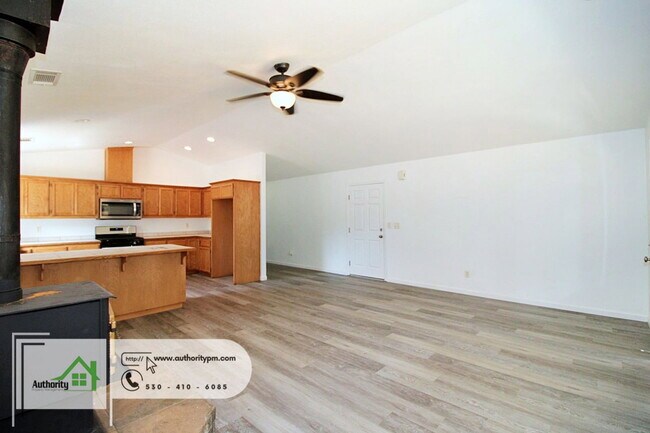 Building Photo - 14780 Marin Dr