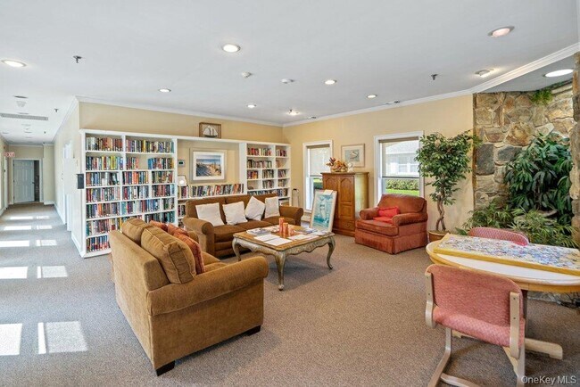 Building Photo - 21 Revere Dr