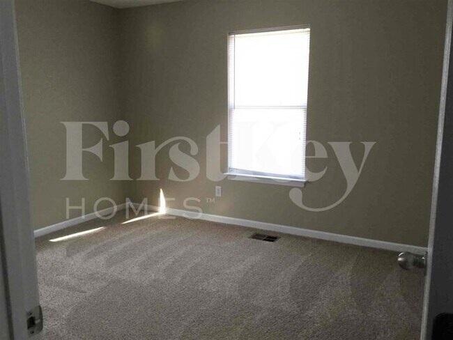 Building Photo - 4991 Delaney Valley Dr