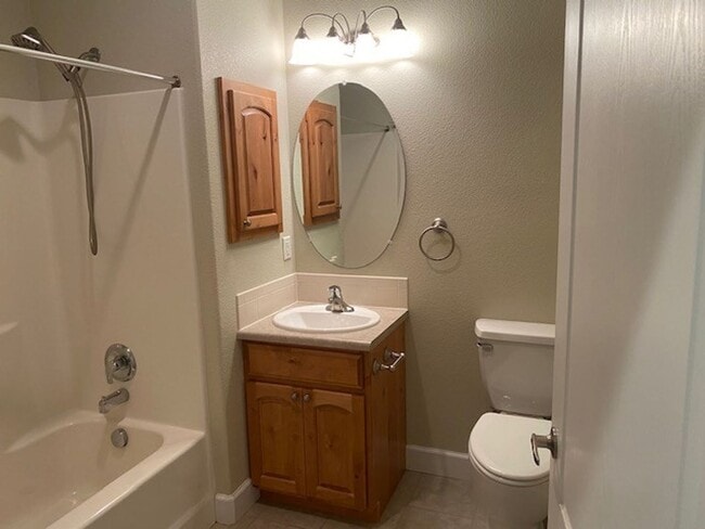 Building Photo - Main Level West Fork Condo