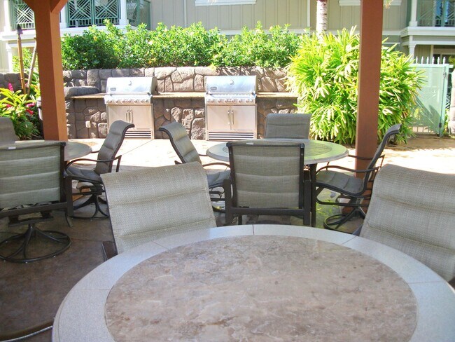 Building Photo - Kai Ani Village - Furnished 2 bed 2 bath - Pool, Cabanas, Hot Tub, and Close to the Beach to Kai ...