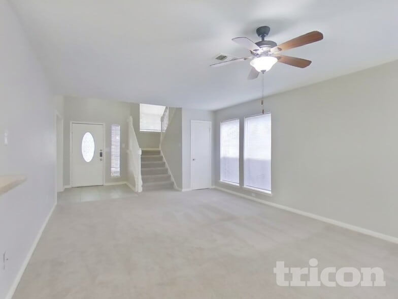 Building Photo - 1702 Glacier Blue Dr