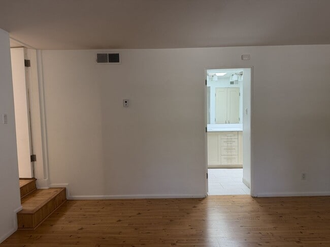 Building Photo - 641 Garcia St