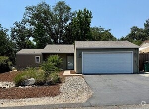 Building Photo - Charming 3-Bedroom Home in Peaceful Sonora...