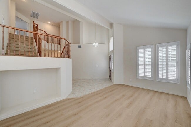 Building Photo - STUNNING 4 Bedroom, 2 Story Home featuring...
