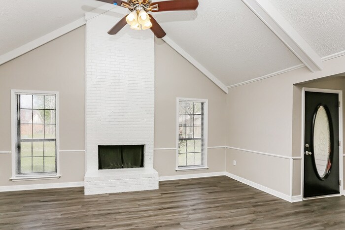 Building Photo - 103 Hunts Ln