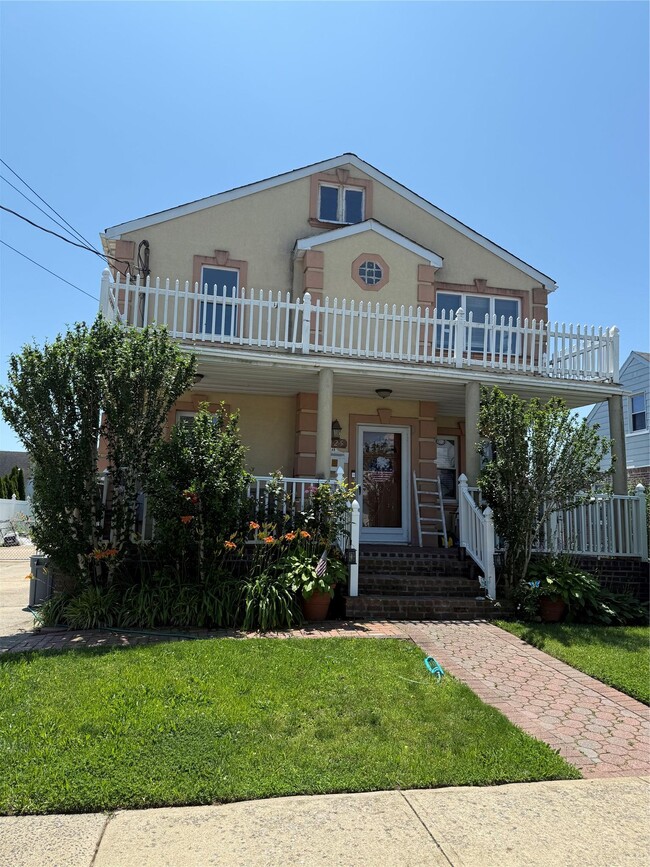 Primary Photo - 1125 Langdon St