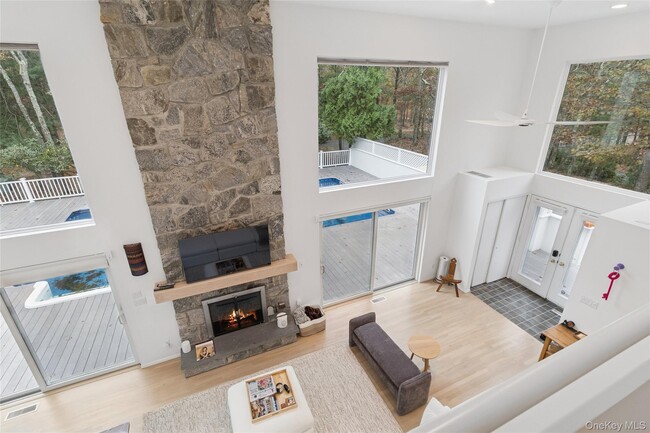 Building Photo - 17 Lyme Ln