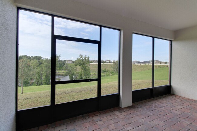 Building Photo - 2525 Carriage Pointe Loop