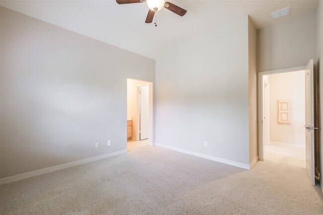 Building Photo - 12411 Santiago Cove Ln