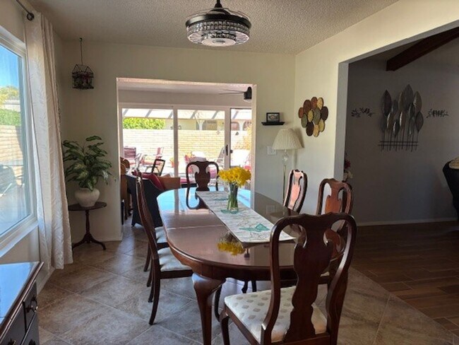 Building Photo - Lovely Updated 2bed/2bath Home in desert landscape of 45+ Active Adult Community of Leisure World...