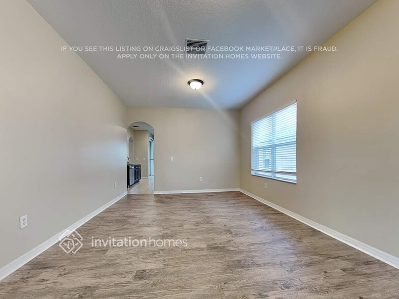 Building Photo - 4453 Creekside Dr