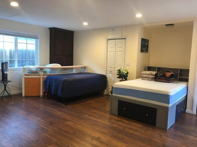 Building Photo - 42939 Nido Ct