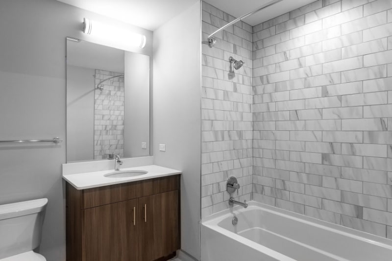 Building Photo - 1840 W Chicago Ave