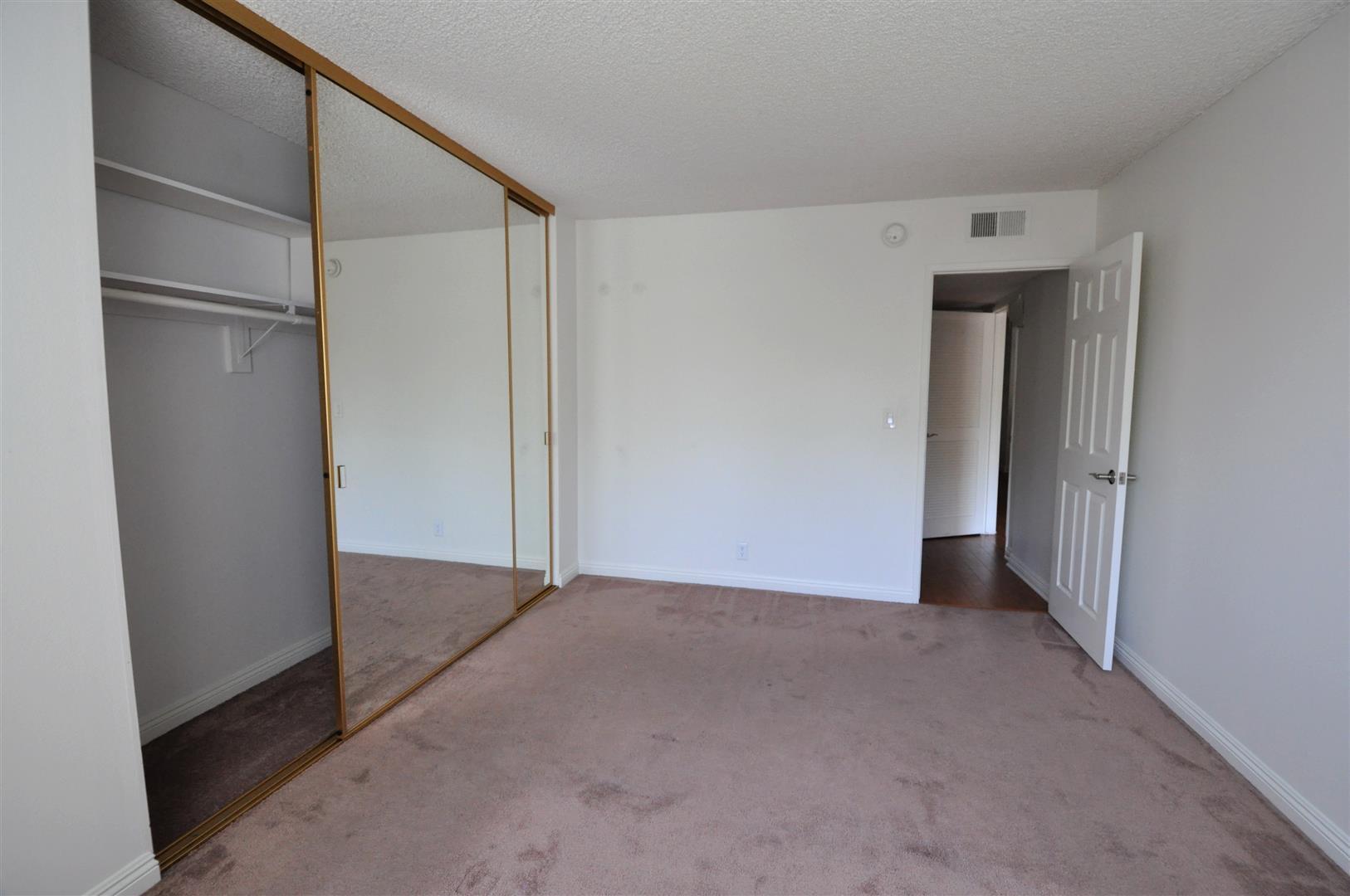 Building Photo - 12245 Chandler Blvd