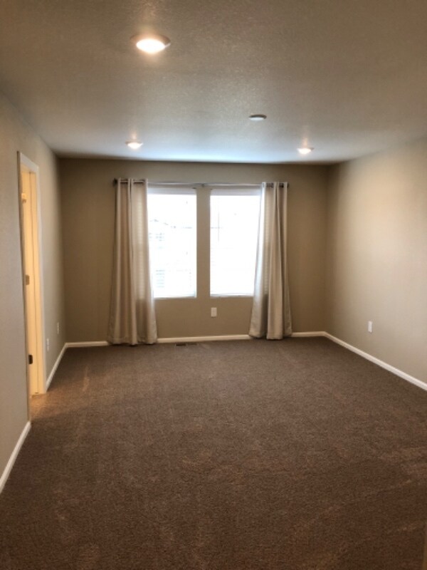 Building Photo - 3583 Happyheart Way
