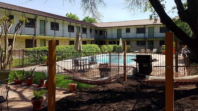 Building Photo - Shoal Creek North