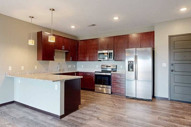 Building Photo - North Pointe Villas