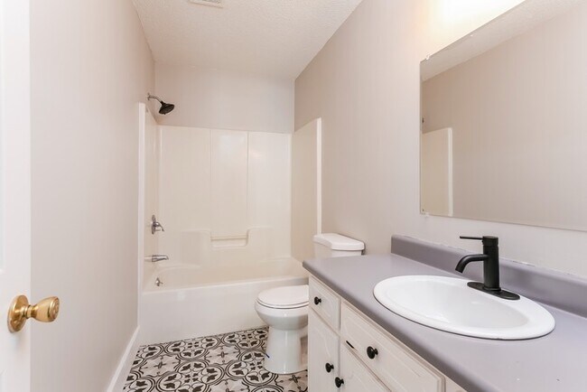 Building Photo - Beautiful 3 Bedroom in Woodruff, SC!