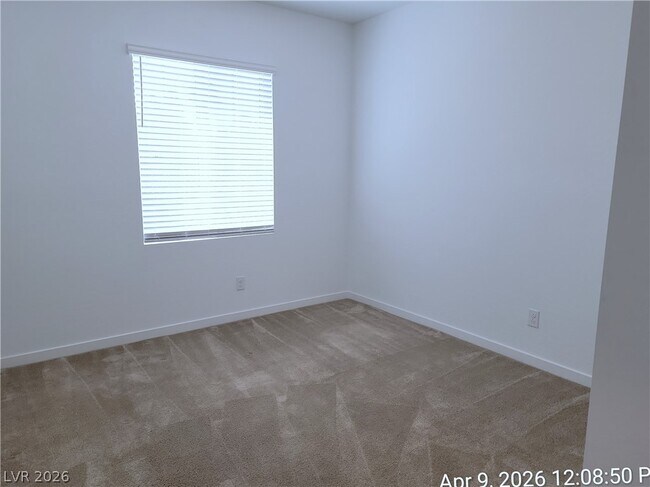 Building Photo - 965 Nevada State Dr