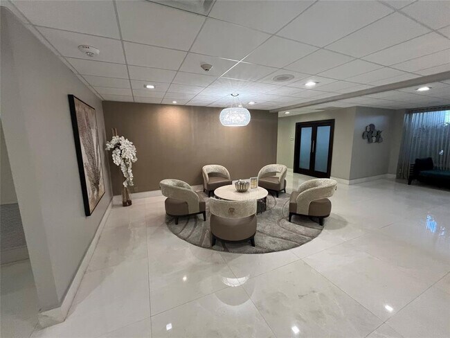 Building Photo - 3500 Galt Ocean Dr