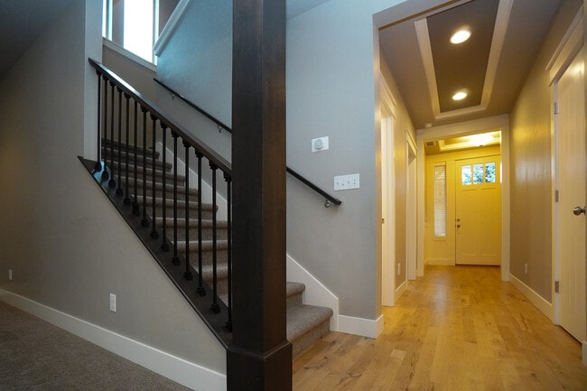 Building Photo - 2303 E Fratello St