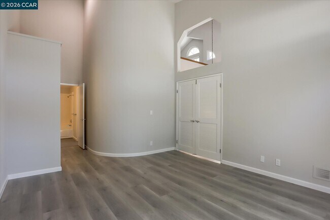 Building Photo - 1539 Trimingham Dr