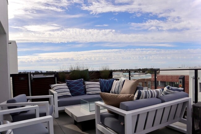 Building Photo - State of the Art Condo located in Fremont! – Metro West Community!
