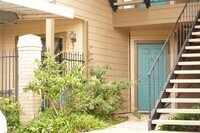 Building Photo - 2121 Hepburn St