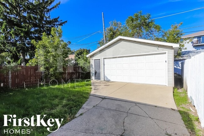 Building Photo - 1306 Brookside Ave