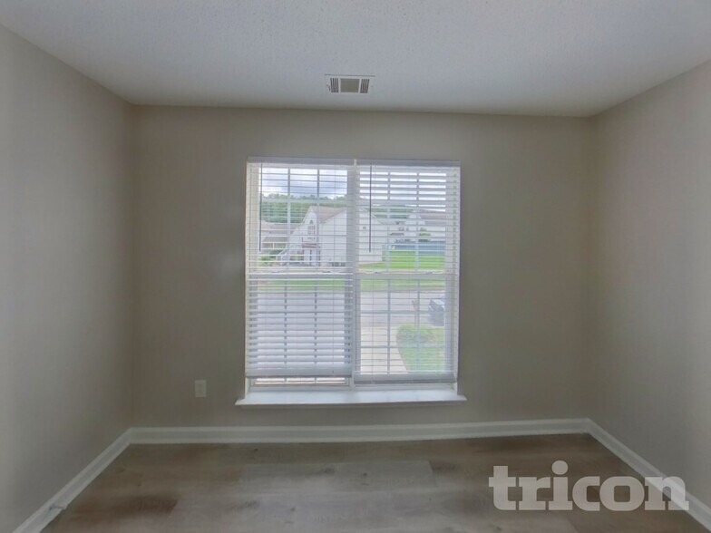Building Photo - 5741 Amerson Ln