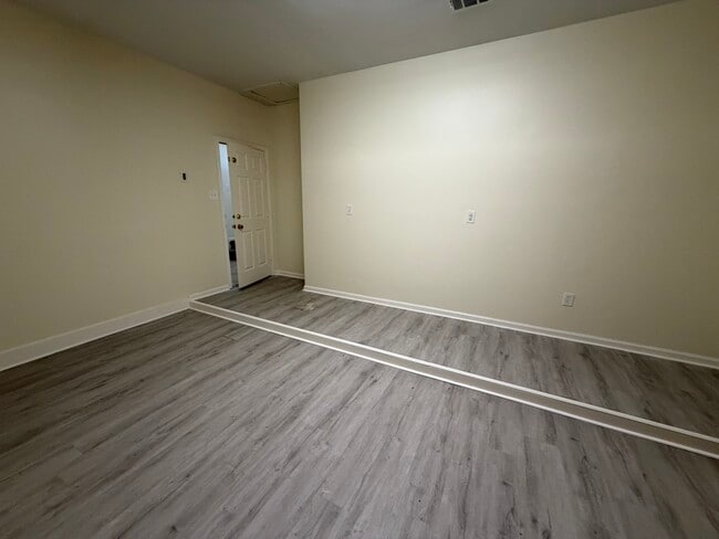 Building Photo - 15107 Palton Springs Dr