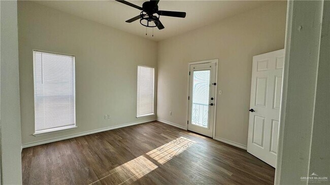 Building Photo - 809 Colorado Ct