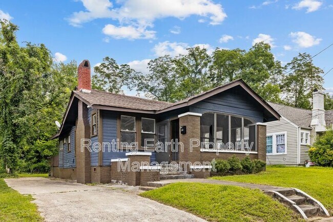 Building Photo - 8215 Rugby Ave