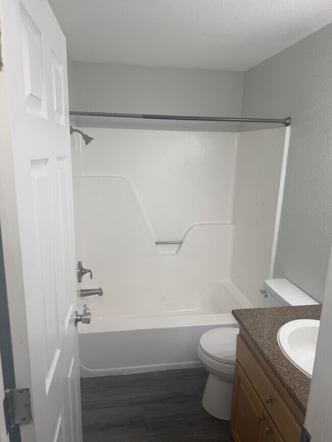 Building Photo - 3406 S Florida Ave