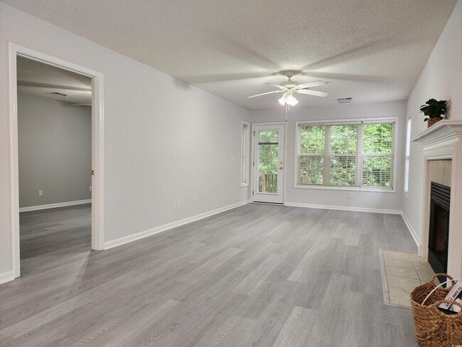 Building Photo - 217-914 Egret Run Ln