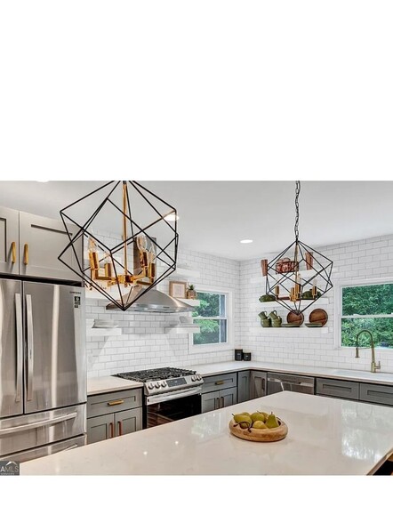 Building Photo - 1571 Blvd Lorraine SW