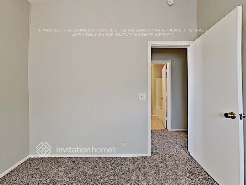 Building Photo - 4643 N 100th Ave