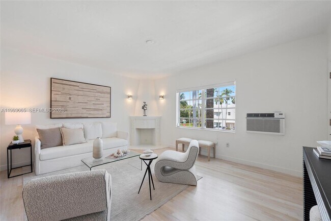 Building Photo - 750 Española Wy