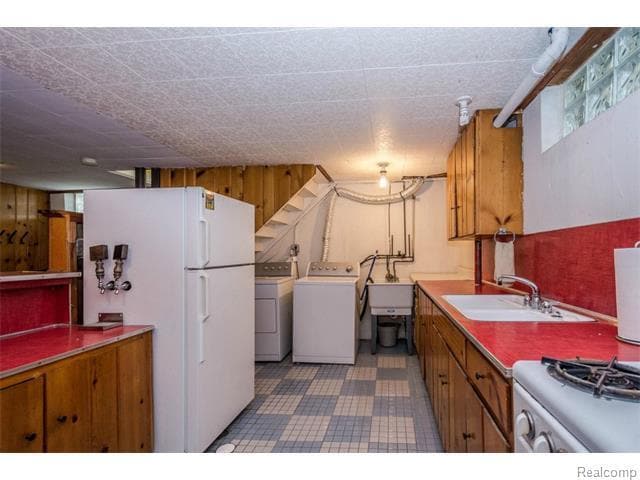 Building Photo - 1811 Alhambra Dr