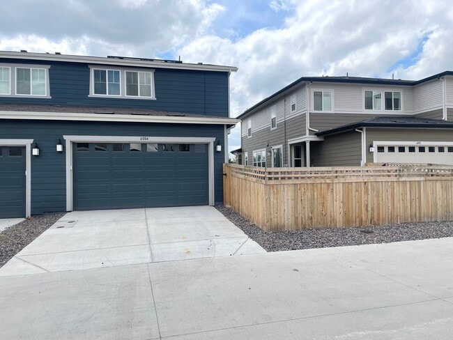 Building Photo - Beautiful 4bd 3.5 bath townhome for rent