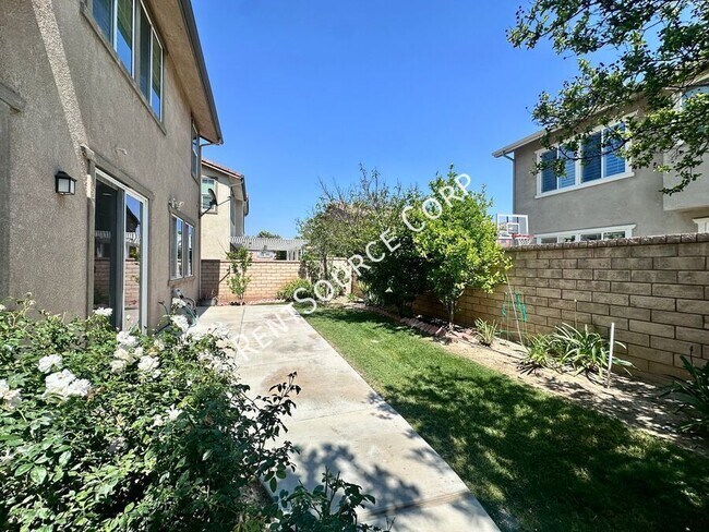 Building Photo - 28390 Esplanada Dr