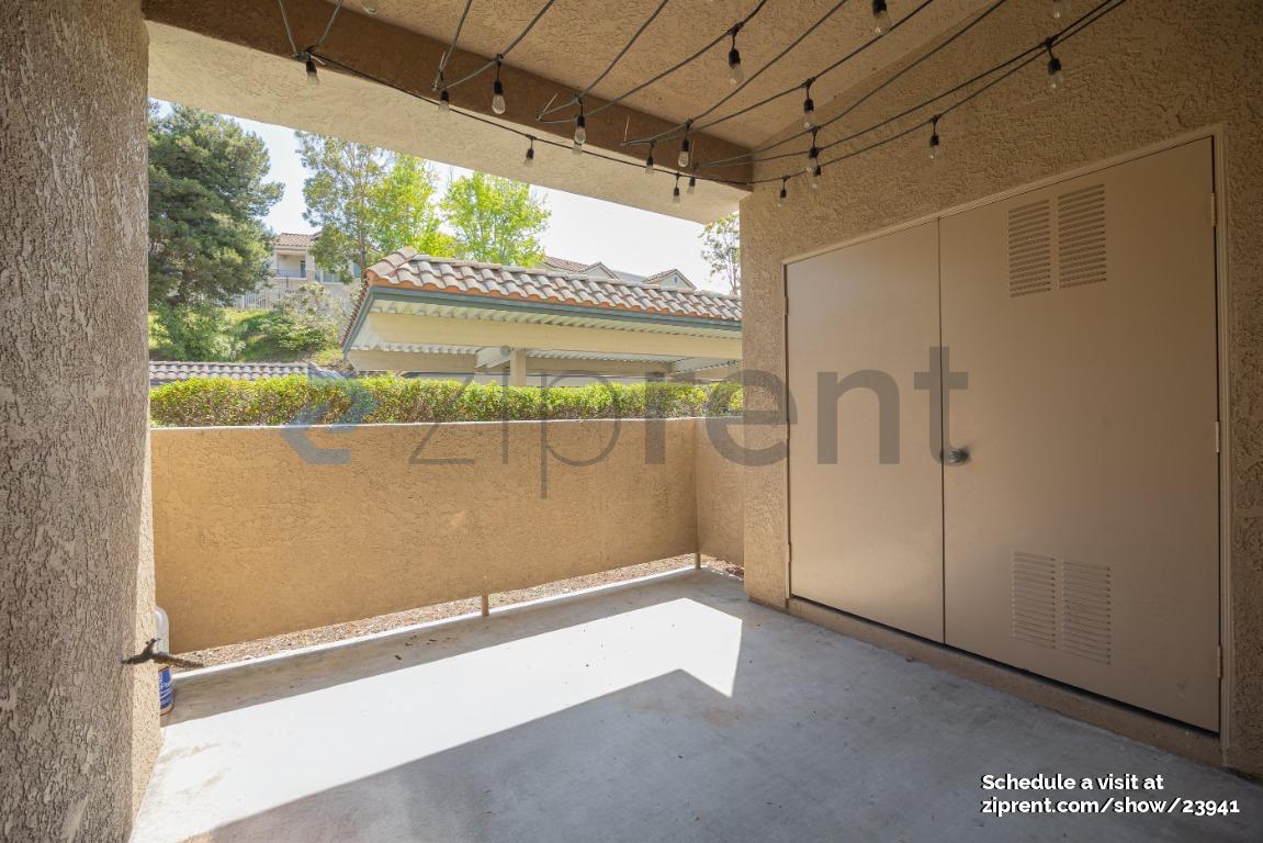 Building Photo - 3550 Caminito El Rincon