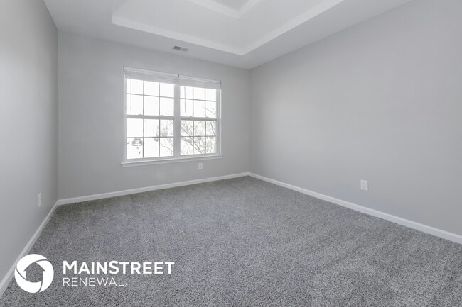 Building Photo - 548 Rosalind Terrace