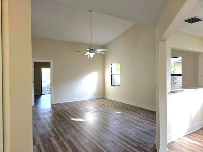 Building Photo - 1717 Needles Ln E