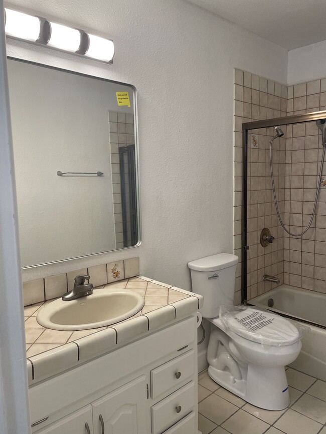 Building Photo - 4540 W Avenue M